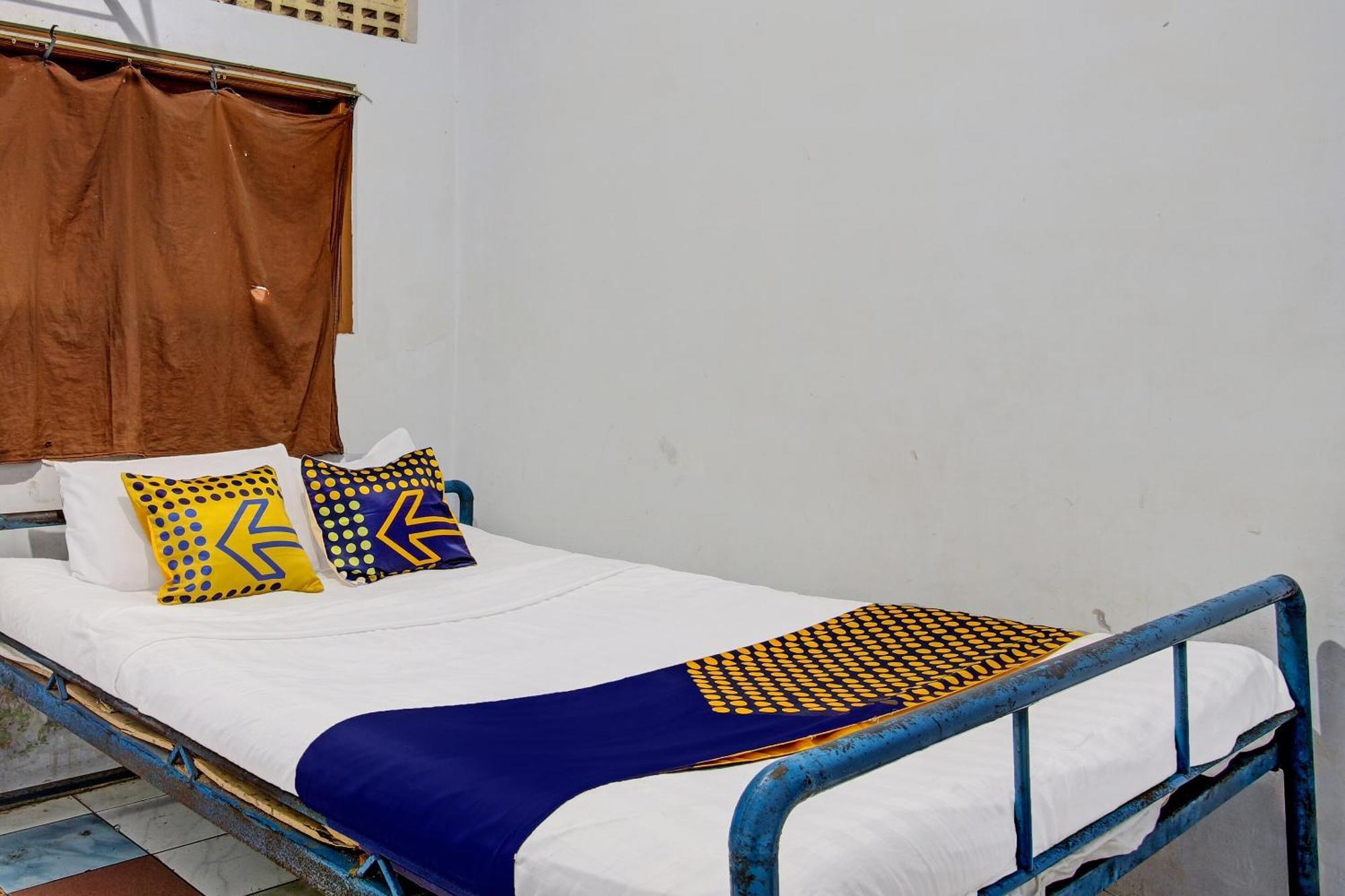 Spot On 92336 Hotel Sukowati Solo المظهر الخارجي الصورة