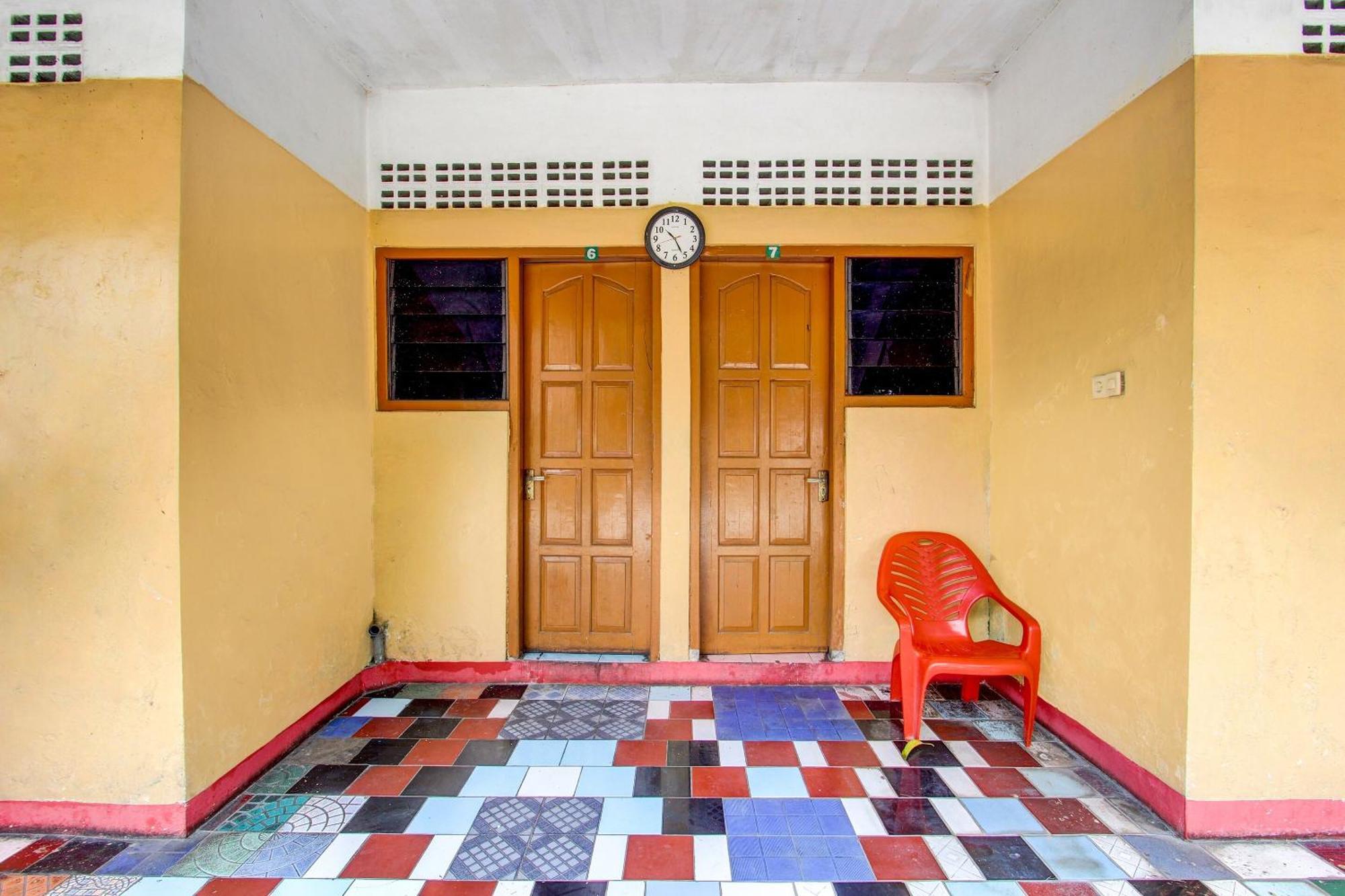Spot On 92336 Hotel Sukowati Solo المظهر الخارجي الصورة